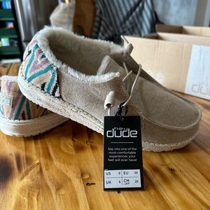 Hey Dude Wendy Funk Wool Beige women’s size 8 shoes FUR LINED